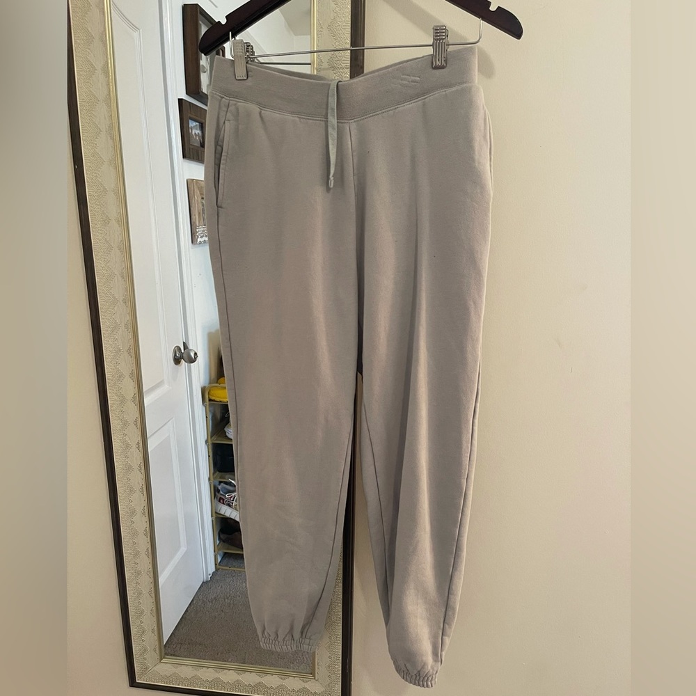 Vapor 50/50 joggers girlfriend collective